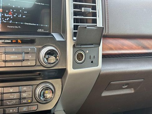 Used 2016 Ford F150 King Ranch w/ Equipment Group 601A Luxury AWD/4WD image 17