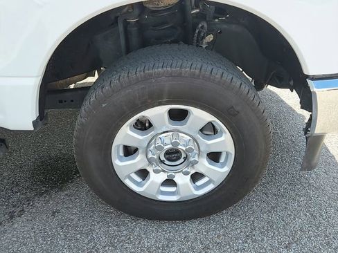Used 2024 Ford F250 XLT image 17