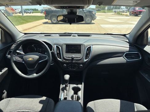 Used 2024 Chevrolet Equinox LT w/ LPO, Floor Liner Package FWD image 24
