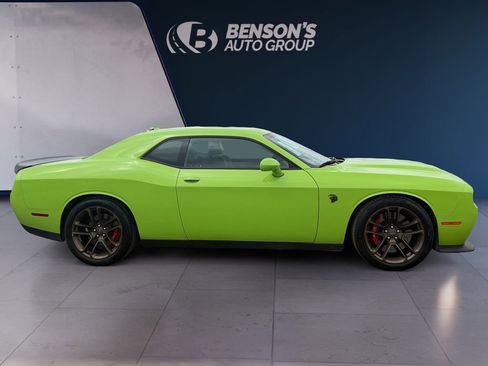 Used 2023 Dodge Challenger SRT Hellcat RWD image 6