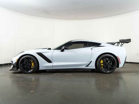 Used 2019 Chevrolet Corvette ZR1 w/ ZTK Track Performance Package image 5