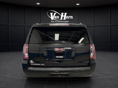 Used 2016 GMC Yukon XL SLT w/ Open Road Package AWD/4WD image 6