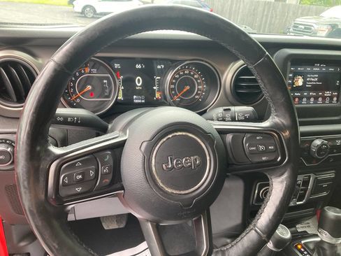 Used 2019 Jeep Wrangler Unlimited Sport S AWD/4WD image 18