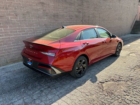 New 2026 Hyundai Elantra SEL Sport Premium FWD image 5