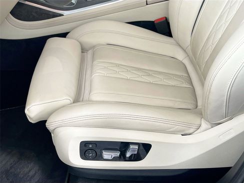 Certified 2024 BMW X7 M60i w/ M Sport Professional Package image 19