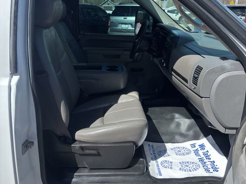 Used 2013 Chevrolet Silverado 3500 W/T w/ Snow Plow Prep Package image 11