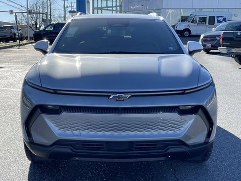 New 2026 Chevrolet Equinox EV LT w/ LPO, Tech Bronze Package image 2