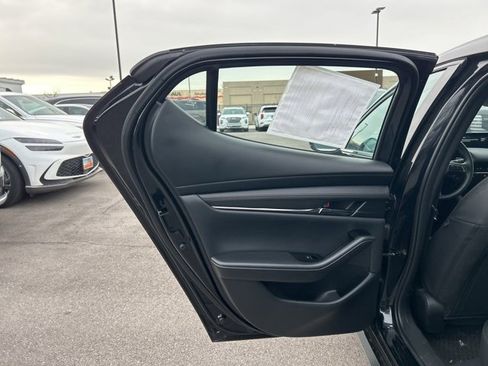 Used 2025 MAZDA MAZDA3 s image 22