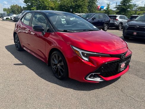Used 2025 Toyota Corolla XSE FWD image 10