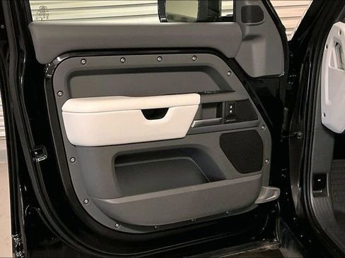 Certified 2025 Land Rover Defender 130 S AWD/4WD image 26