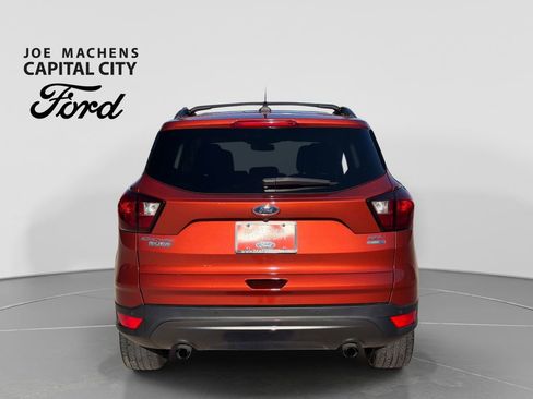 Used 2019 Ford Escape SEL AWD/4WD image 6