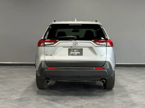 Used 2019 Toyota RAV4 XLE w/ All Weather Liner Package AWD/4WD image 6