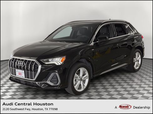 Certified 2024 Audi Q3 2.0T Premium w/ Convenience Package AWD/4WD image 1