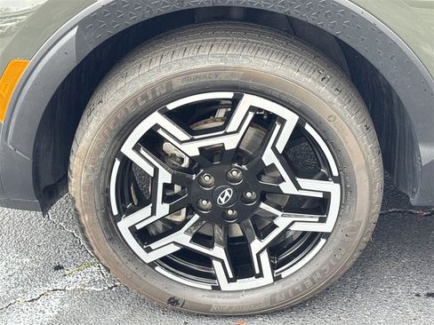 Used 2025 Hyundai Santa Cruz Limited image 11