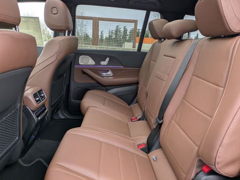 Certified 2026 Mercedes-Benz GLS 450 4MATIC image 19