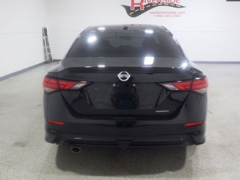 Used 2023 Nissan Sentra SR w/ Midnight Edition Package FWD image 3