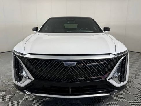 Used 2024 Cadillac Lyriq Luxury AWD/4WD image 12