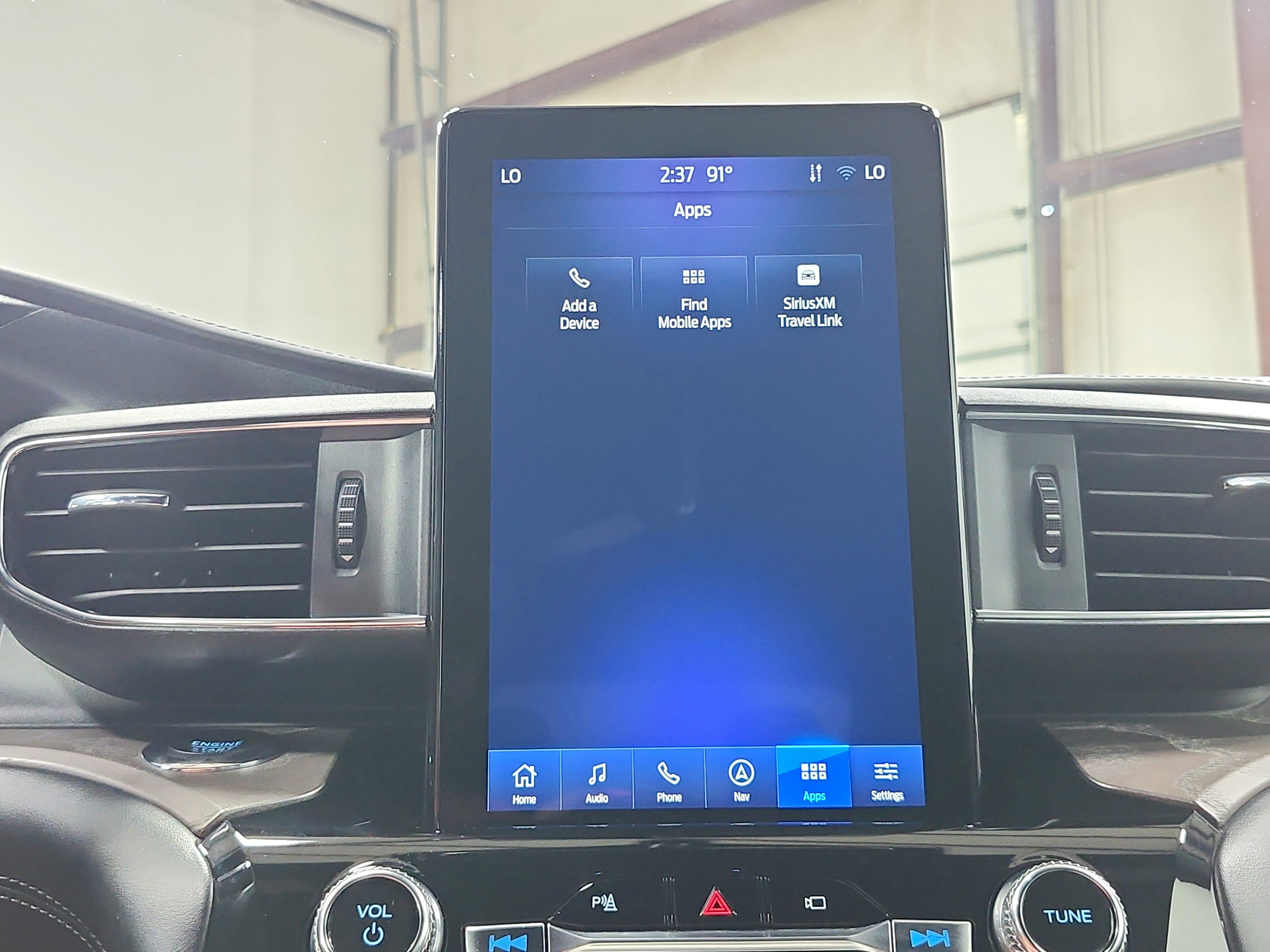 Used 2023 Ford Explorer Platinum w/ Technology Package AWD/4WD image 31