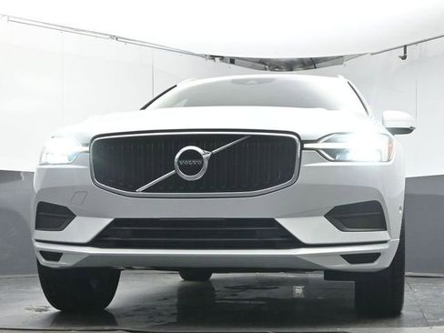 Used 2019 Volvo XC60 T5 Momentum w/ Premium Package image 34