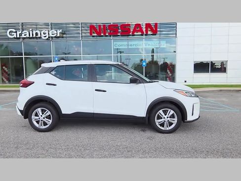 Used 2025 Nissan Kicks Play S FWD image 36