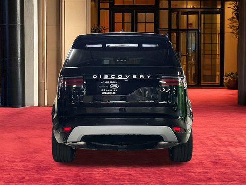 New 2026 Land Rover Discovery Limited Edition image 11