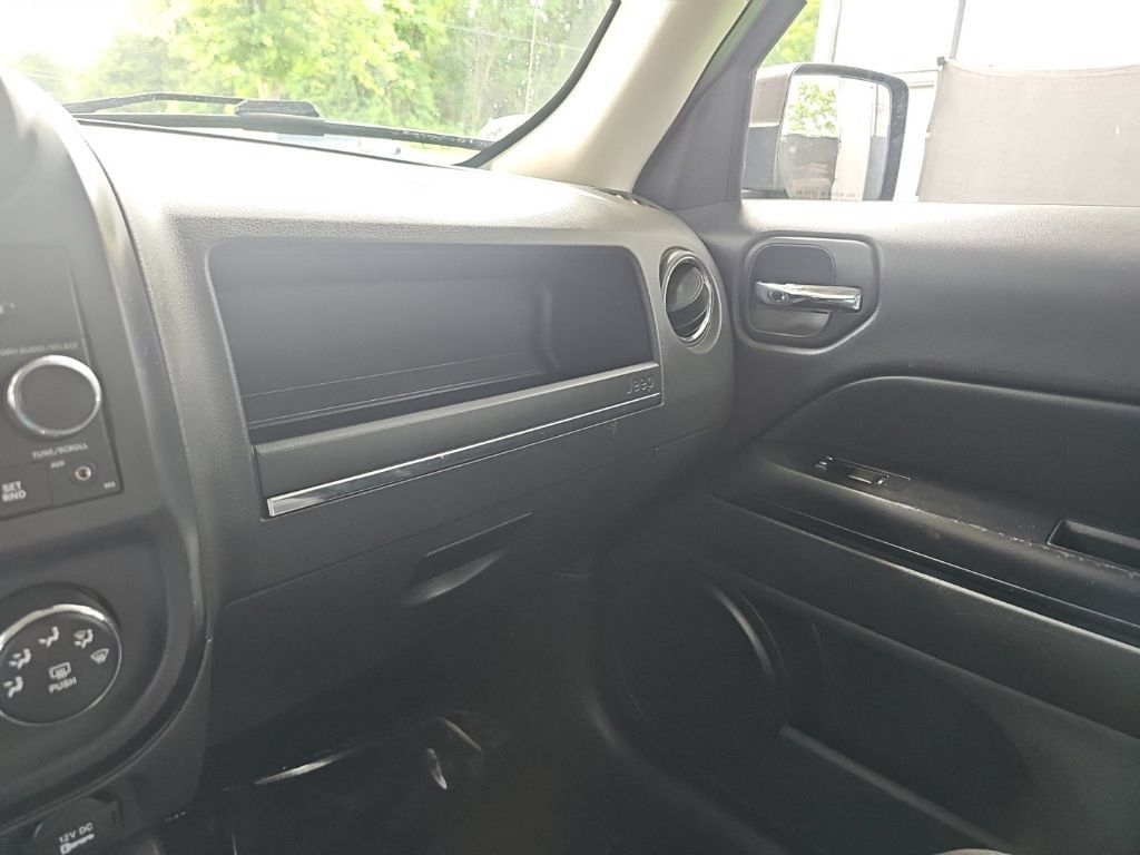 Used 2014 Jeep Patriot Sport w/ Power Value Group FWD image 23