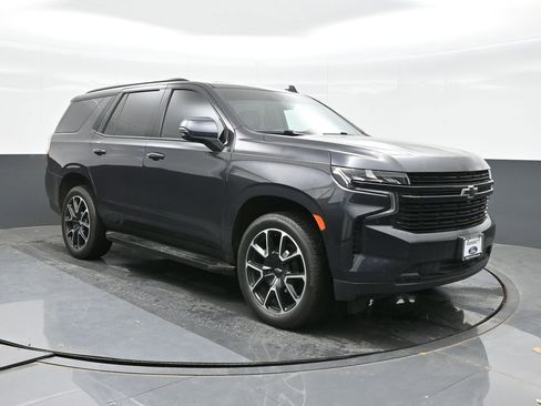 Used 2024 Chevrolet Tahoe RST w/ Luxury Package AWD/4WD image 16