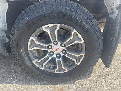 Used 2023 GMC Sierra 1500 SLE AWD/4WD image 23