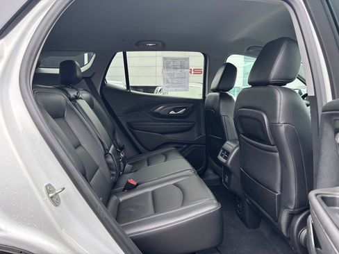 Used 2022 GMC Terrain SLT w/ Elevation Edition image 23