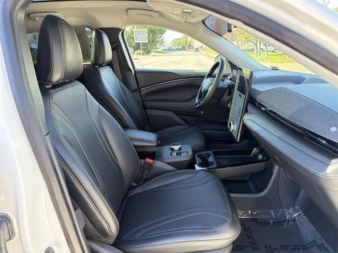 Used 2021 Ford Mustang Mach-E Premium image 41
