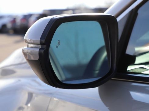 Used 2017 Honda CR-V EX image 10