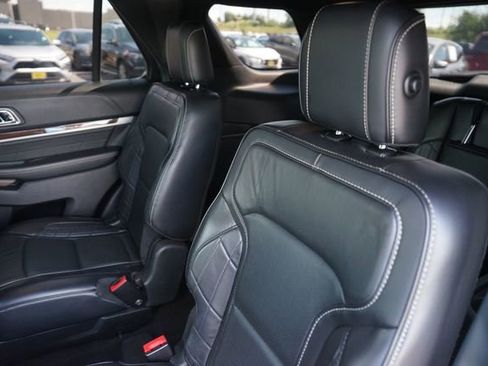 Certified 2019 Ford Explorer Platinum AWD/4WD image 14