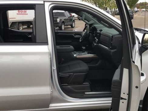 Used 2022 Chevrolet Silverado 1500 RST w/ Convenience Package II image 20