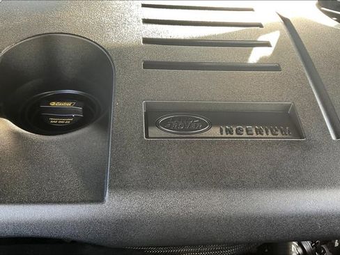 Used 2023 Land Rover Discovery Metropolitan Edition image 34