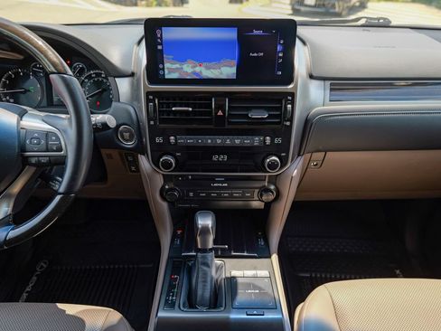 Used 2023 Lexus GX 460 Premium w/ Premium Package AWD/4WD image 50