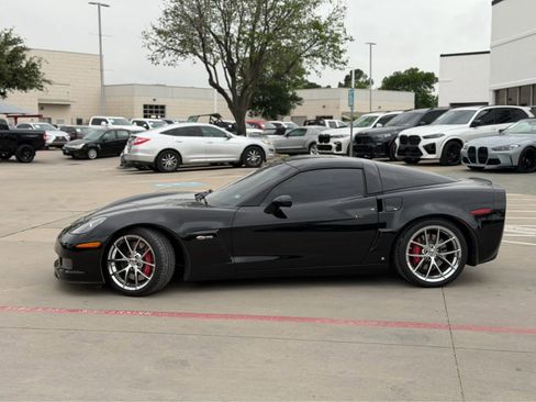 Used 2009 Chevrolet Corvette Z06 w/ Preferred Equipment Group image 3