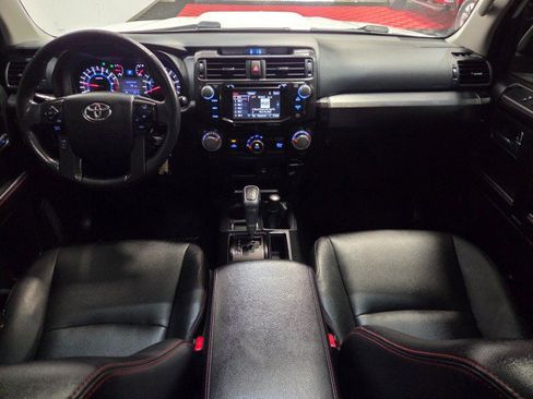 Used 2017 Toyota 4Runner TRD Off-Road Premium AWD/4WD image 7