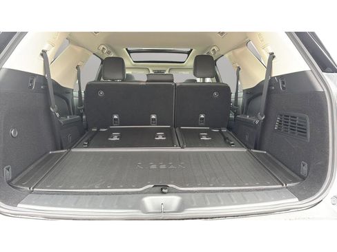 New 2026 Nissan Pathfinder Platinum AWD/4WD image 17