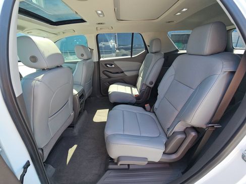 Used 2020 Chevrolet Traverse Premier FWD image 13