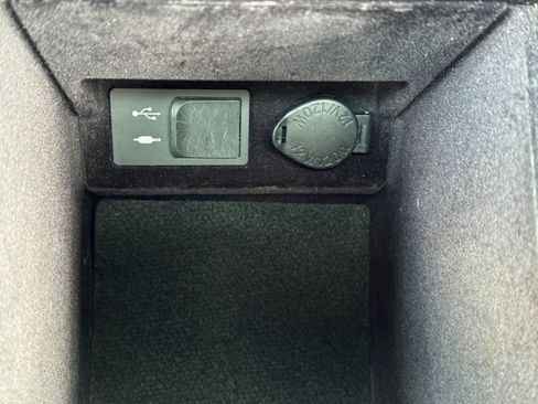 Used 2013 Lexus ES 350 w/ Luxury Pkg FWD image 33