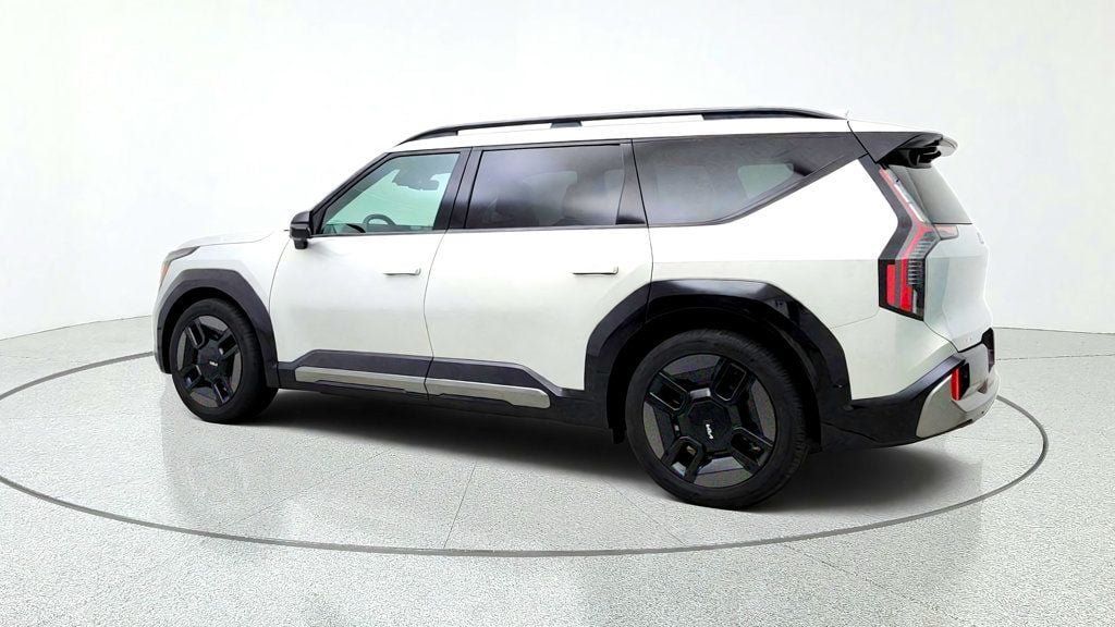 Used 2024 Kia EV9 GT-Line AWD/4WD image 7