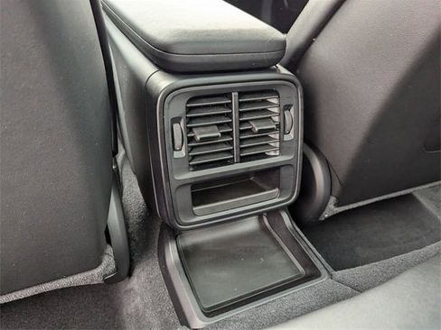 Used 2022 Porsche Taycan 4S image 13