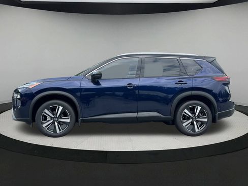 New 2025 Nissan Rogue SL w/ SL Premium Package FWD image 22