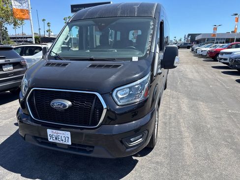 Used 2023 Ford Transit 350 XLT RWD image 3