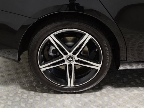 Used 2021 Mercedes-Benz A 220 4MATIC w/ Premium Package image 37