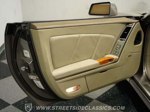 Used 2004 Cadillac XLR image 36