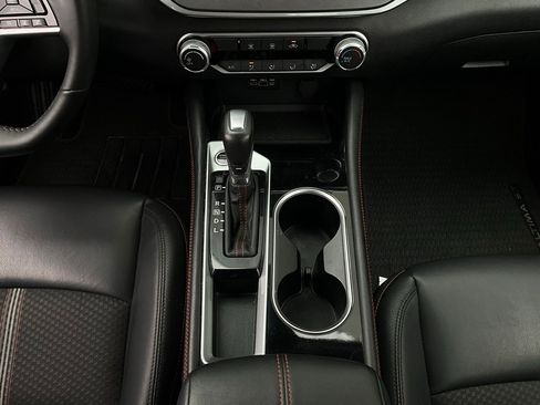 Used 2025 Nissan Altima 2.5 SR image 15