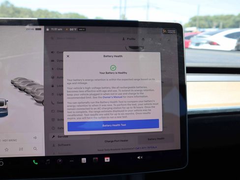 Used 2023 Tesla Model 3 Standard Range RWD image 28