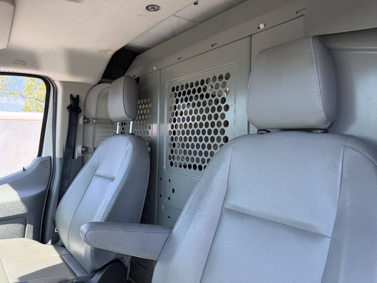 Used 2016 Ford Transit 150 130 Low Roof RWD image 12