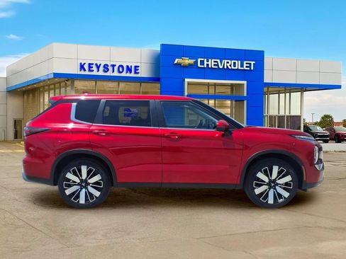 Used 2025 Mitsubishi Outlander SE AWD/4WD image 8
